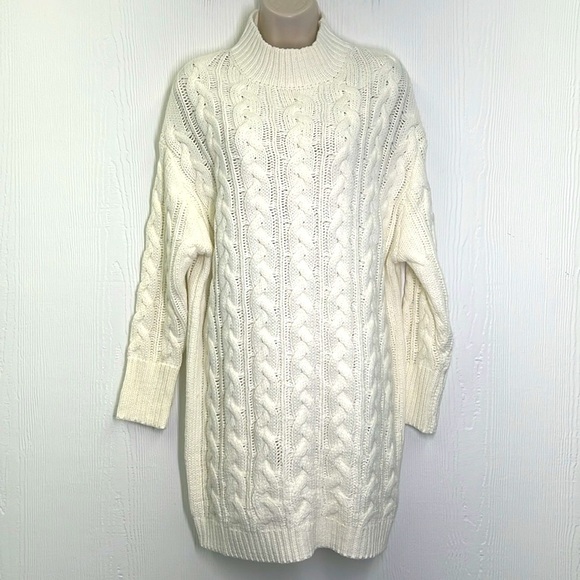 Dreamers - Mock Neck Cable Knit Chunky Ivory Sweater Dress Size Small / Medium - Picture 2 of 12